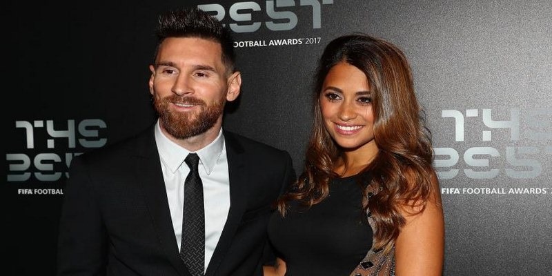 Vợ Messi là ai được nhiều fan hâm mộ bóng đá quan tâm
