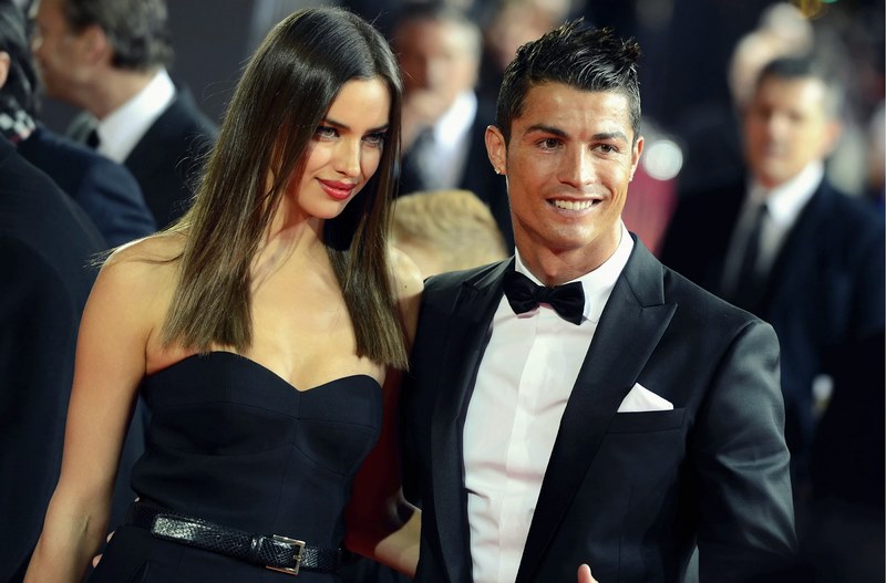 Cuộc đời Ronaldo đã trải qua rất nhiều mối tình với các cô nàng nổi tiếng